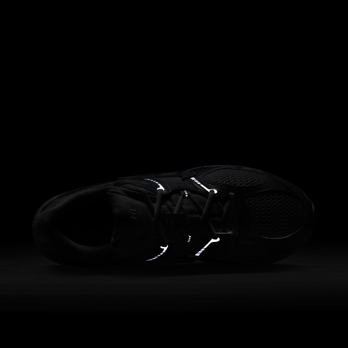 Nike Men's V5 RNR Black/Black/Anthracite 10 Medium