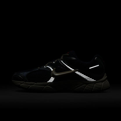 Nike Men's V5 RNR Black/Black/Anthracite 10 Medium