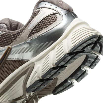 Nike Men's V5 RNR Black/Black/Anthracite 10 Medium